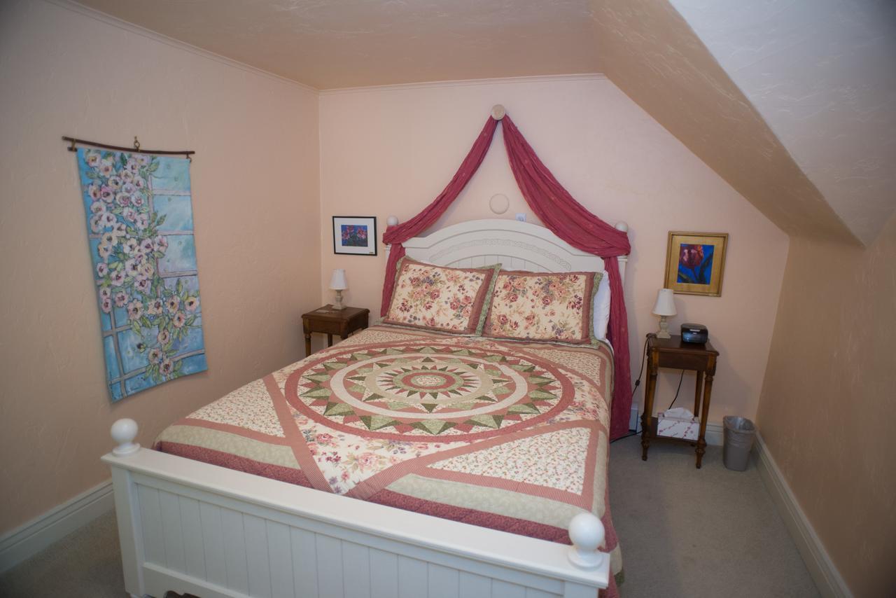Willow Pond Bed And Breakfast Grand Junction Exteriör bild